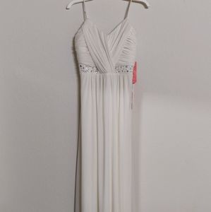 New Pomrous Ivory Maxi Evening Wedding Gown